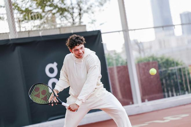 她们凭借着 她们凭借着