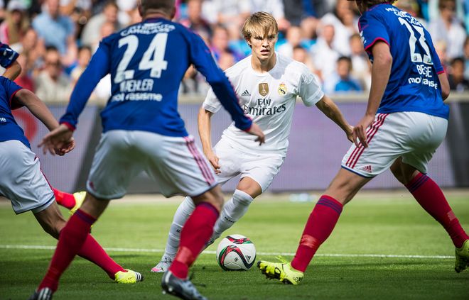 伺机上手 伺机上手