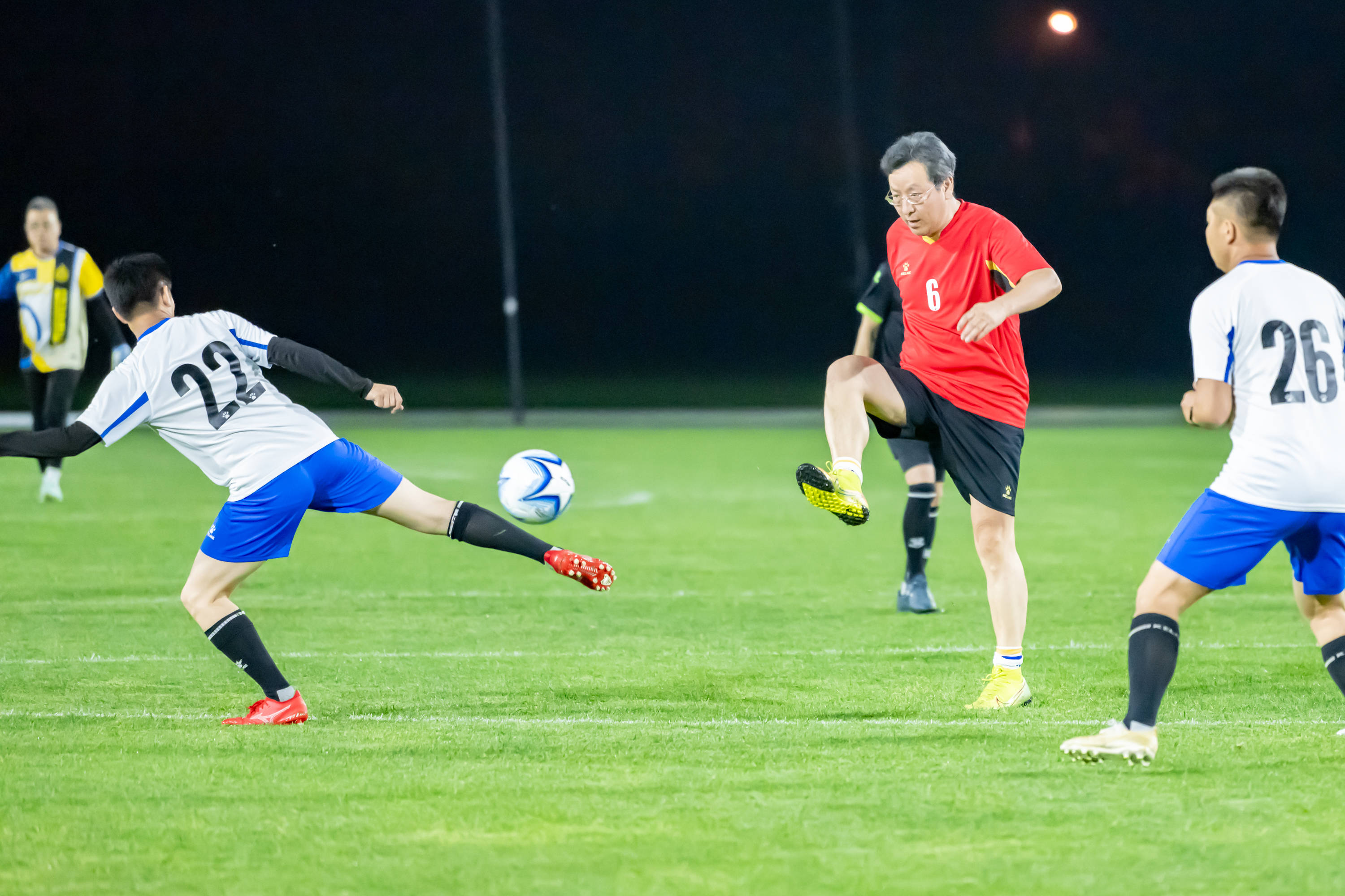 中超联赛不 中超联赛不