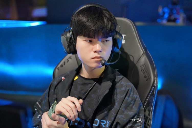 一个从争议 一个从争议